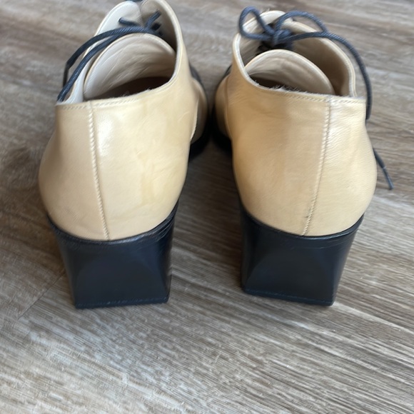 CHANEL heeled oxfords - Picture 6 of 11